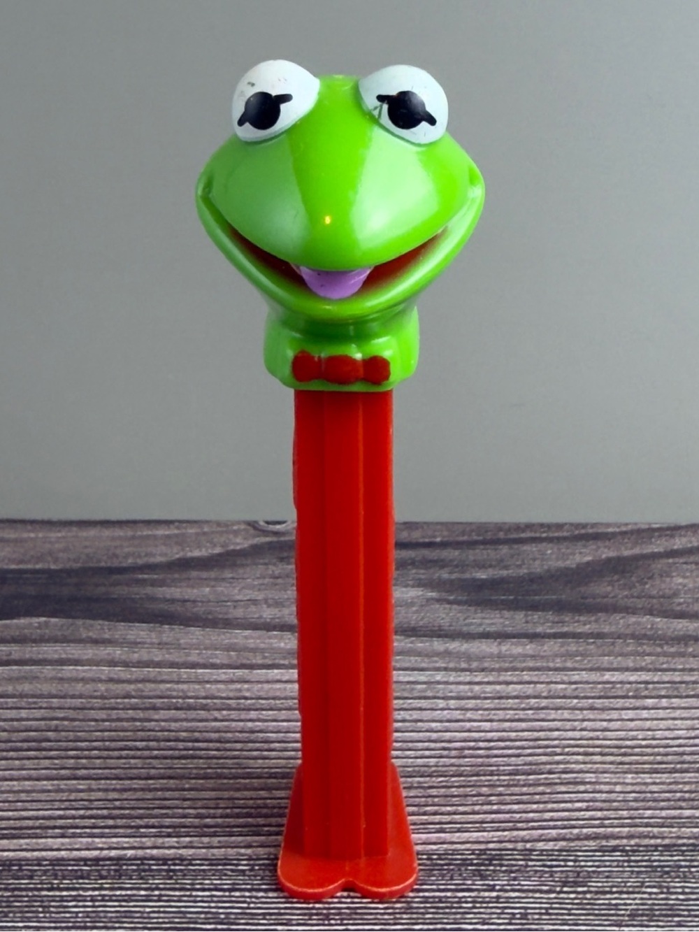 Kermit the Frog PEZ Dispenser Red Stem Made in Hungary Muppets Collectible